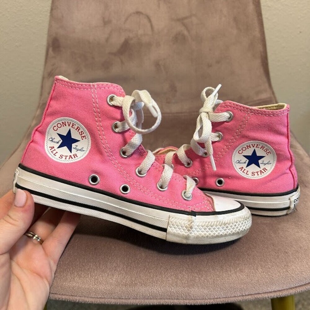 Converse Girls High Top Pink Sneakers 11.5 Chuck Taylor Lace Up Shoes